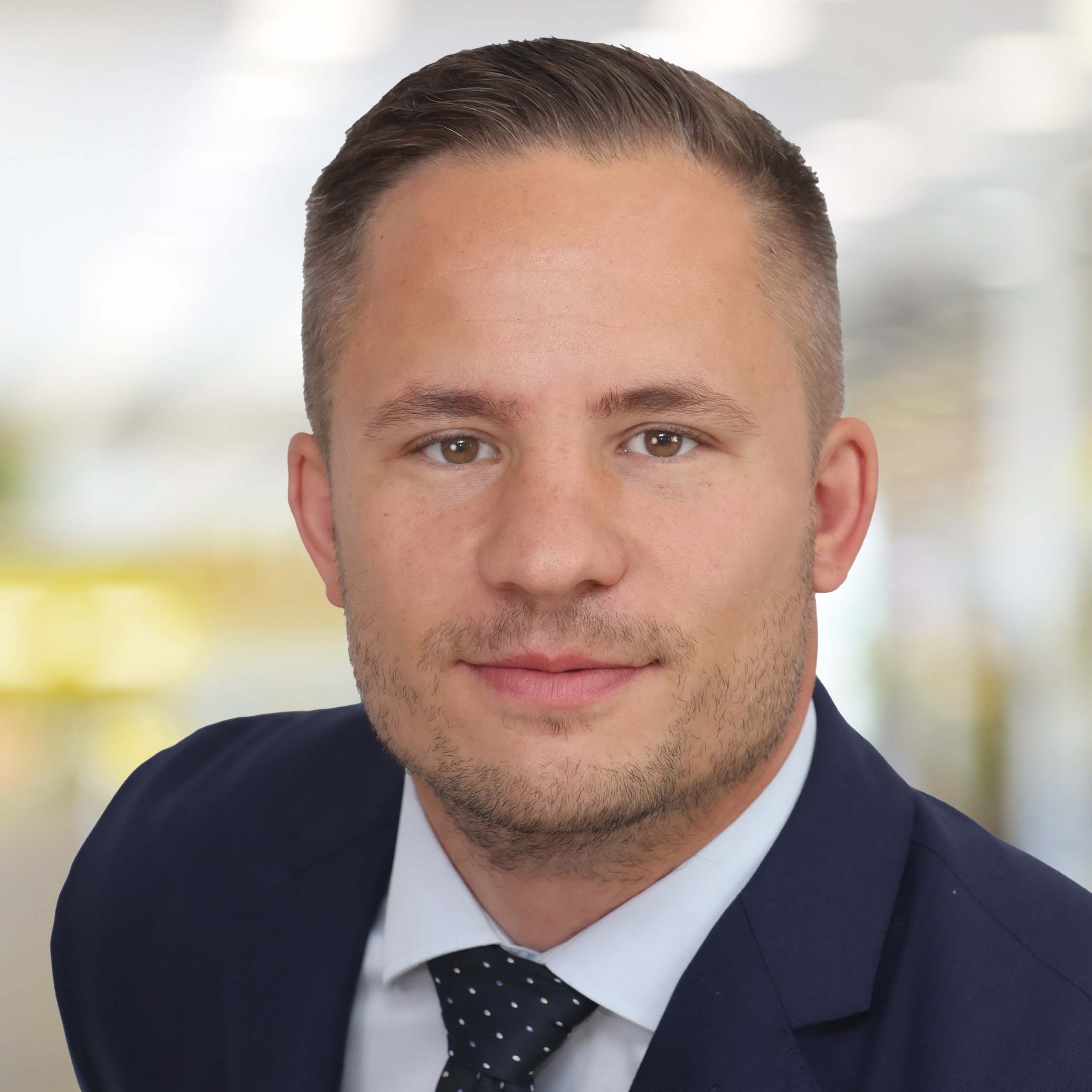 LÖSUNG N Geschäftsführer LÖSUNG N Geschäftsführer Foto